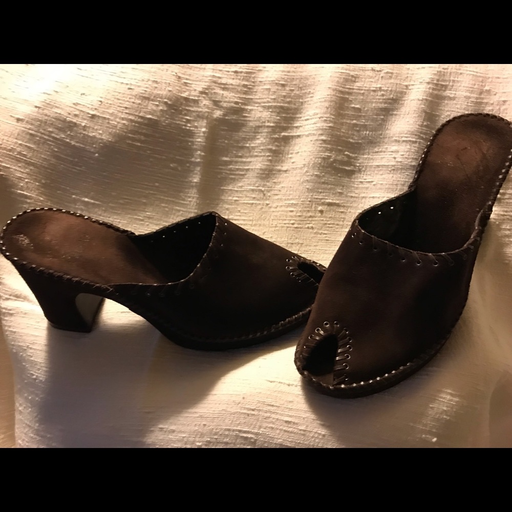 Paolo Slides as In Pablo Picasso” Daughter